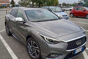 Infinity Q30