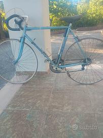Bianchi da corsa vintage in acciaio