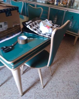stanza da pranzo vintage della ditta Mascagni