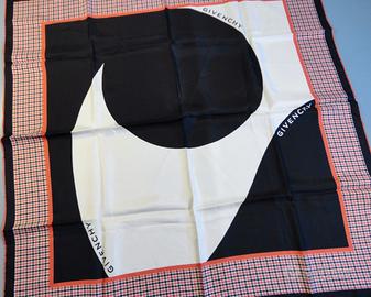 GIVENCHY Sciarpa Foulard Nuova Seta - RRP 415€