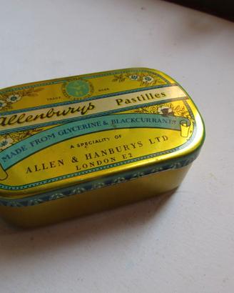 Scatola latta Allemburys, England