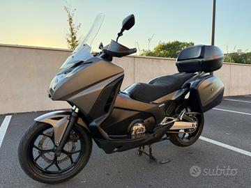 Honda Integra 750 TRAVEL