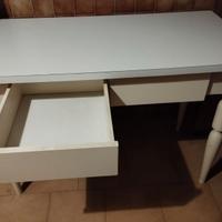 Tavolo per cucina bianco no sedie piano cottura