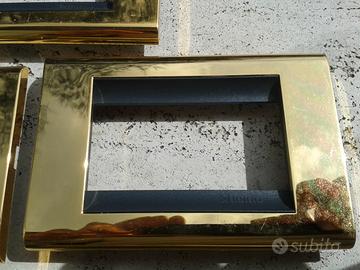 Materiale Elettrico 3 Placche Bticino Living