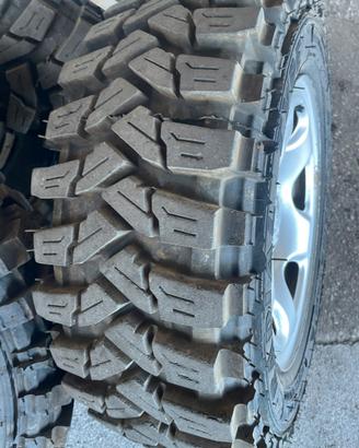 Cerchi pneumatici vitara samurai santana jeep