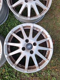 cerchi in lega ford fiesta st r16