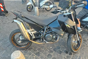 ktm 690 lc4 supermoto