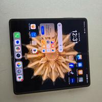 Honor Magic V2