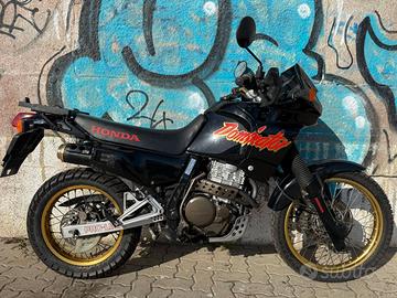 HONDA DOMINATOR 650 CC   RD02 ANNO. 1989