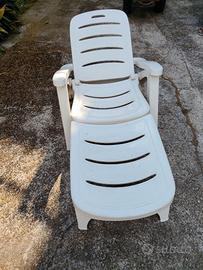 Lettini da piscina