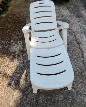 Lettini da piscina