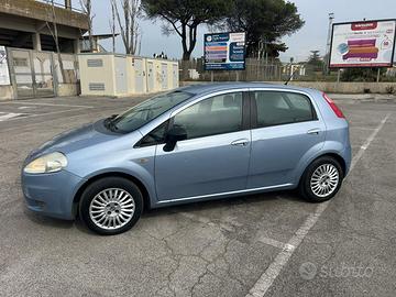 FIAT PUNTO 1.2 BENZINA, PERFETTA PER NEOPATENTATI!