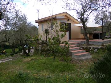 Solo brevi periodi, bilocale in campagna