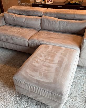 divano letto grigio scamosciato