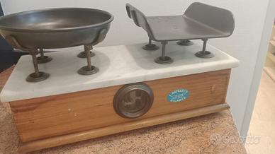 Bilancia alimentare d’epoca