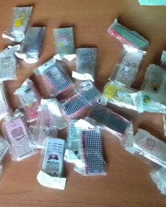200 cover per cellulari vintage 