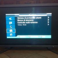 2 Monitor: Samsung 42" al plasma e Hp lcd 17" ok!!