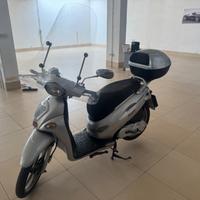 Kymco People 150