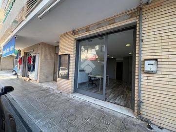 NEGOZIO A LAVAGNA