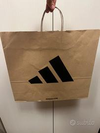 Sacchetto carta Adidas grande