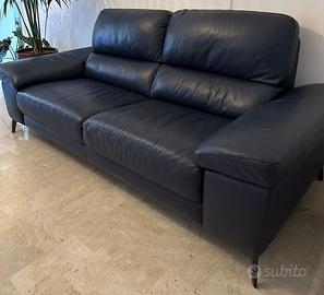 Divano Poltronesofà in pelle (trattabile)