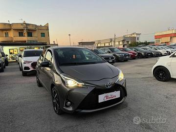 TOYOTA Yaris 1.5 Hybrid 5 porte Lounge Automatic