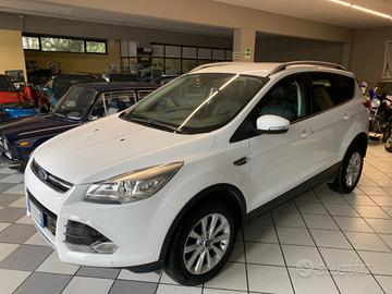 Ford Kuga 2.0 TDCI 150 CV S&S 4WD Powershift Titan