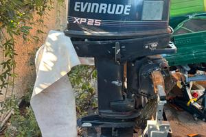 Evinrude xp25 fuoribordo