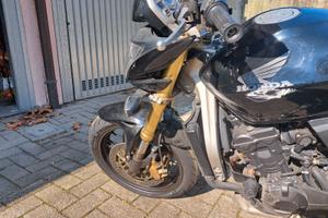 Moto hornet 2008