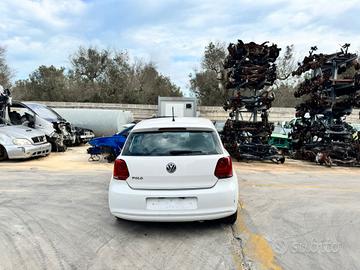 RICAMBI AUTO VOLKSWAGEN POLO 2011 BIANCA