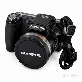 Olympus SP-800UZ 14MP Zoom Ottico 30x