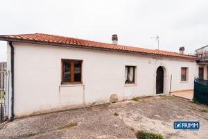 Casa indipendente - Cda Colle Calcare