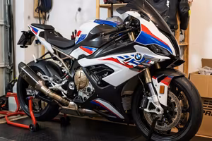 BMW S1000RR M