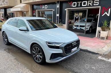 Audi Q8 50 TDI 286 CV quattro S-line