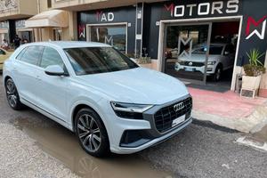 Audi Q8 50 TDI 286 CV quattro S-line