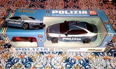Reel Toys Alfa Romeo Giulia polizia 1 24