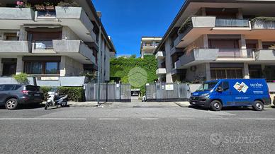 2 LOCALI A NAPOLI
