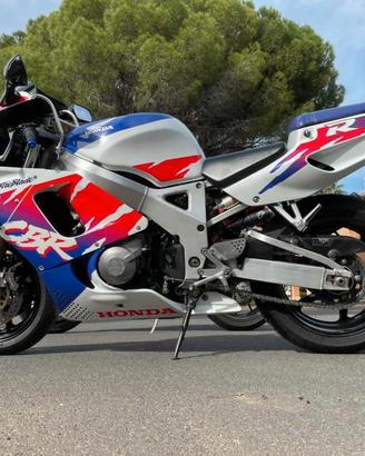 CBR 900RR SC28