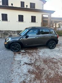 MINI COUNTRYMAN COOPER SD ALL4 4x4