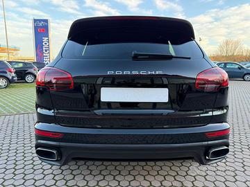 Porsche Cayenne platinium edition
