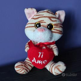🐱 Peluche Gatto Tigrato con Cuore Ti Amo Nuovo