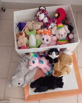 peluche varie tipologie 