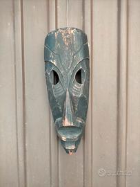 Maschera in legno