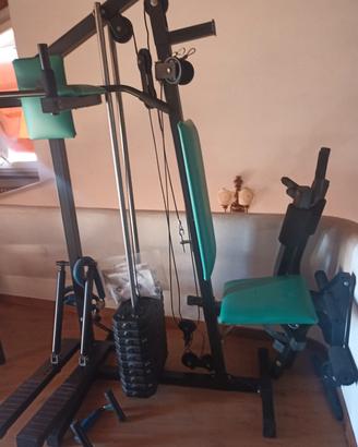 palestra attrezzata 
