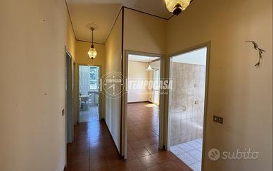 Appartamento a Como Via Roscio 4 locali