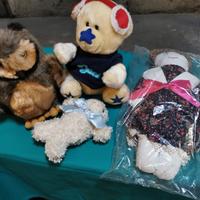 Lotto 3 Peluches e una Bambola di pezza