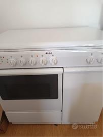 Cucina INDESIT Gas Gpl  con forno