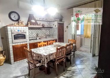 1°Piano 5Vani + cucina + wc bagno con doccia