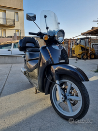 Scarabeo 150cc