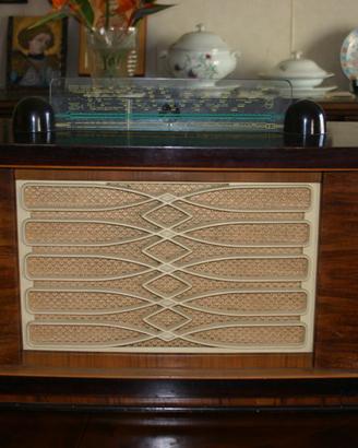 Radio Philips BI693/A funzionante!!